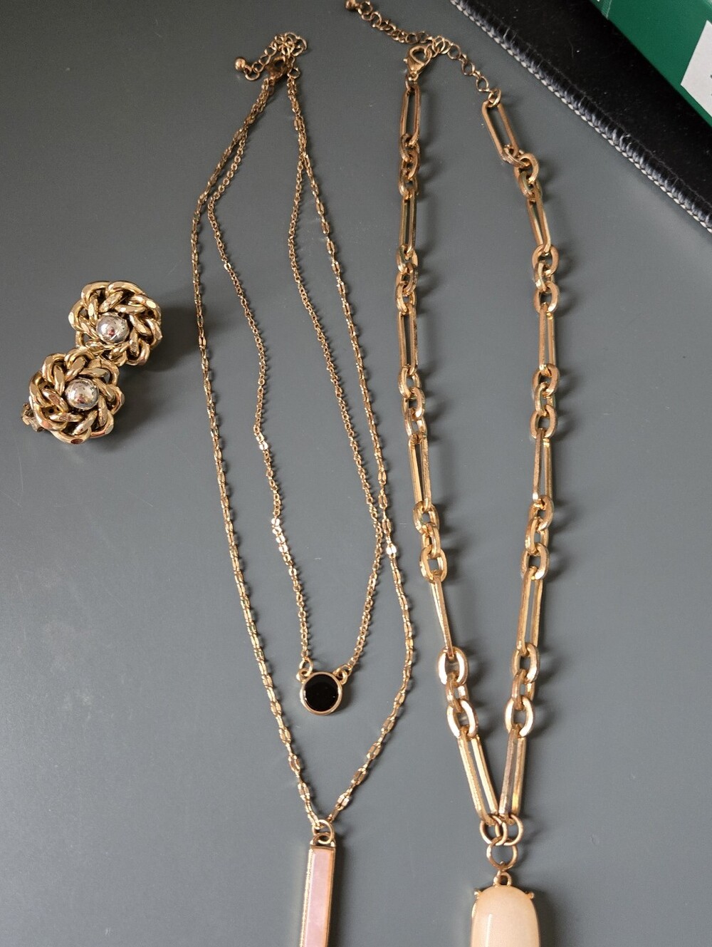 Vintage Jewelery Assorted Collections - Picture 6 of 9